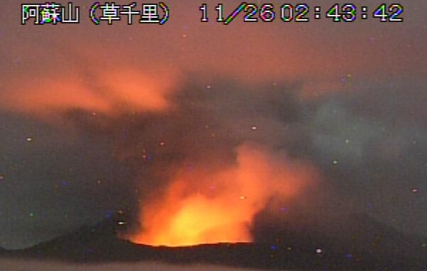 阿蘇山噴火の画像
