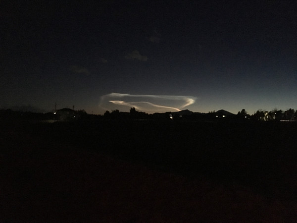 ロケット雲の投稿写真