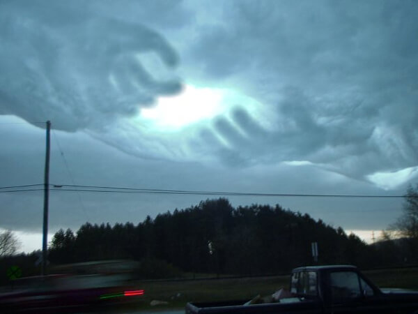 面白い雲の画像