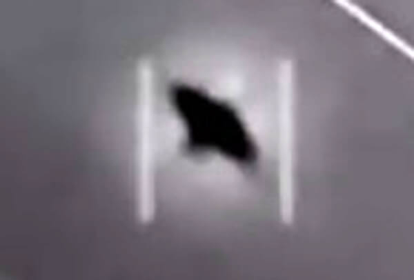 米軍機が撮影したUFO