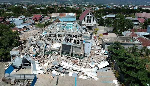 インドネシア大地震の画像