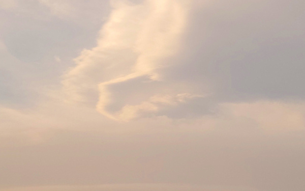 龍のような雲の投稿写真