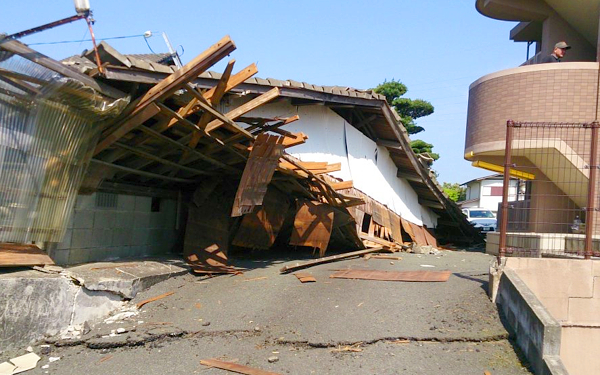 熊本地震のニュース画像