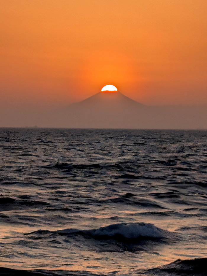 『ダイヤモンド富士』の写真