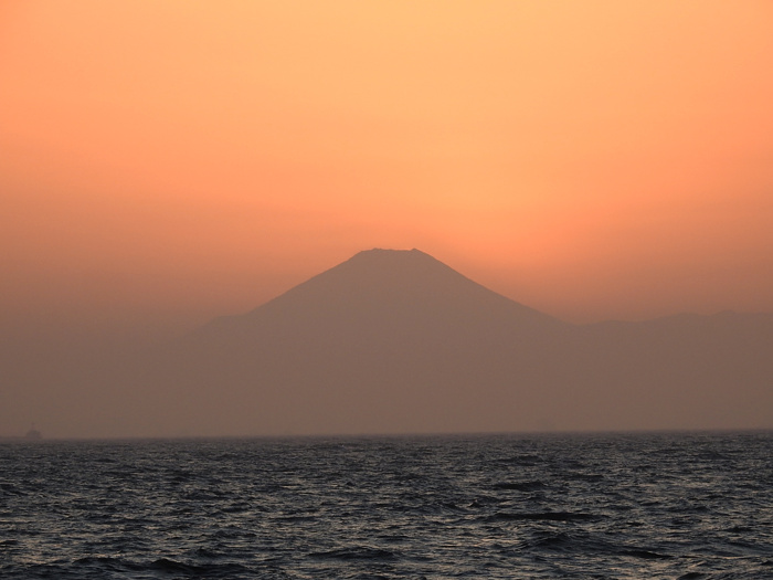 『ダイヤモンド富士』の写真